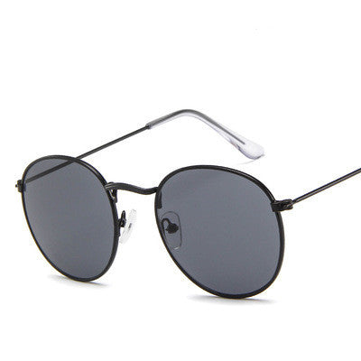 Round frame vintage sunglasses