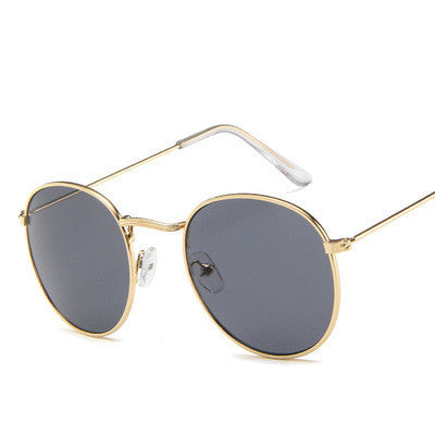 Round frame vintage sunglasses